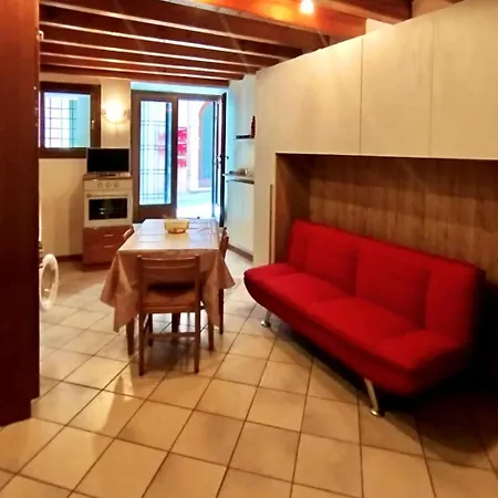 Nido Tra Castello E Casa vacanze