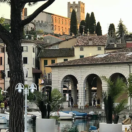 Nido Tra Castello E 度假居